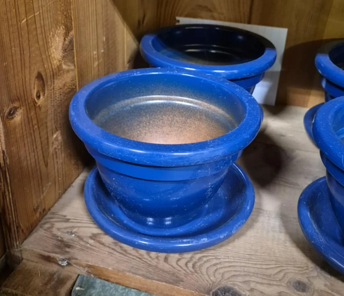 Mellan Kruka med fat